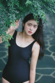 乾隆压在小燕子身上